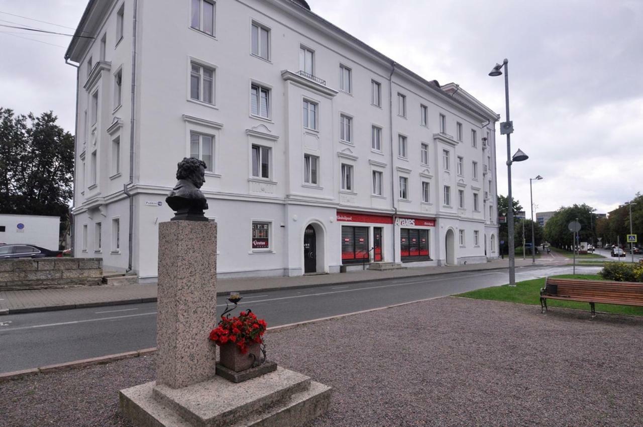 Castle View Apartment Narva Eksteriør bilde